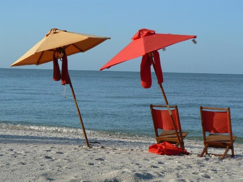 Island Inn - image 15