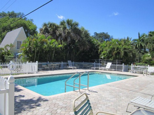 Anchor Inn and Cottages - image 11