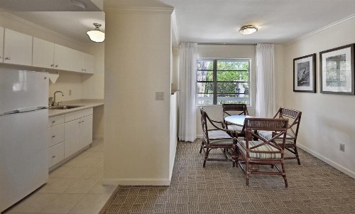 Seaside Inn - image 6