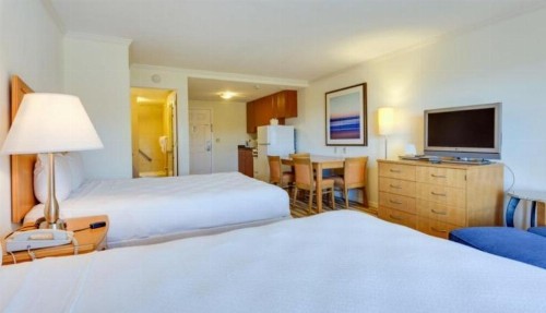 Sunset Beach Inn - image 11