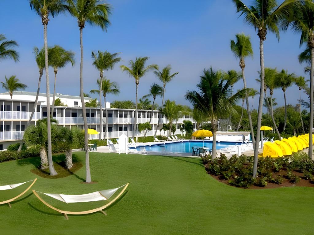 Sunset Beach Inn - image 4