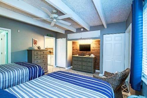 Colony Inn - image 5
