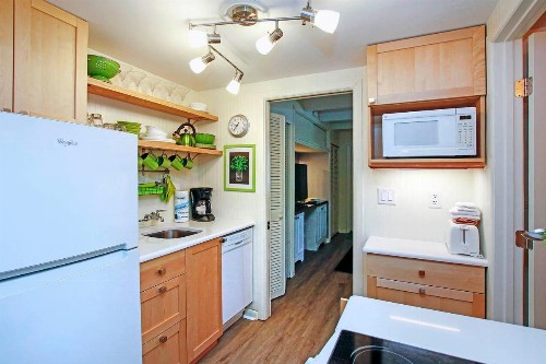 Colony Inn - image 7