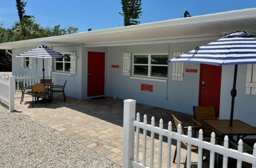 Sunshine Island Inn - image 2