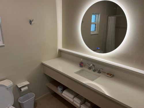 Sunshine Island Inn - image 22