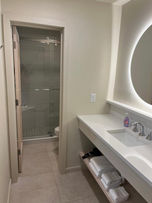 Sunshine Island Inn - image 31