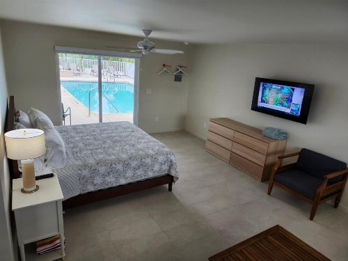Sunshine Island Inn - image 7