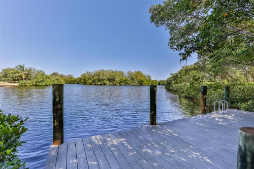 LAKE PALMS 1 - image 13