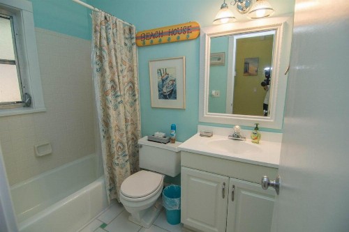 Castaway Cottage ( Sanibel Shores on Cardium Street) - image 18