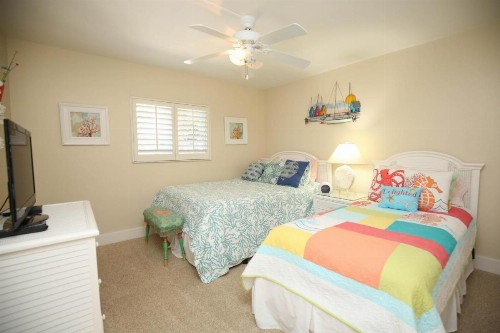 Island Beach Club #330E - image 34