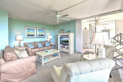 Island Beach Club #P4B - image 4