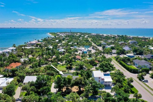 Lighthouse Way Home - image 1
