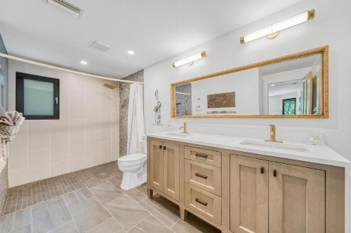 Lighthouse Way Home - image 35