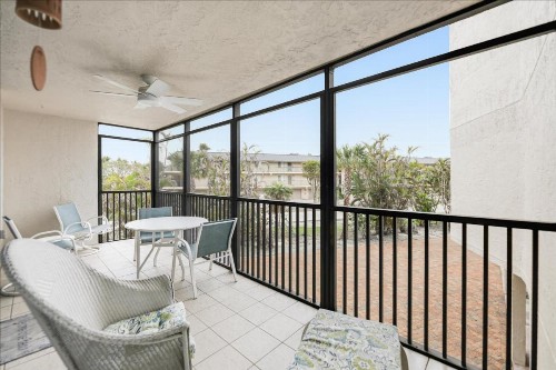 COMPASS POINT 221 - image 13