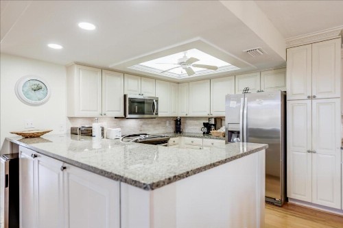 COMPASS POINT 221 - image 18