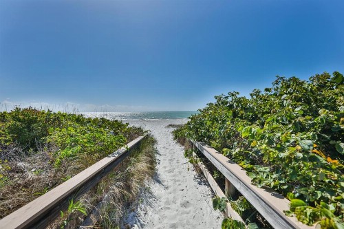 COMPASS POINT 221 - image 2