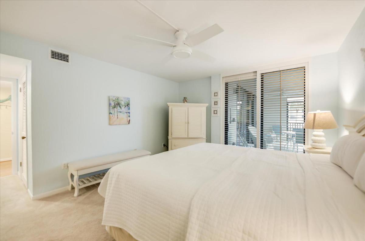 COMPASS POINT 221 - image 7
