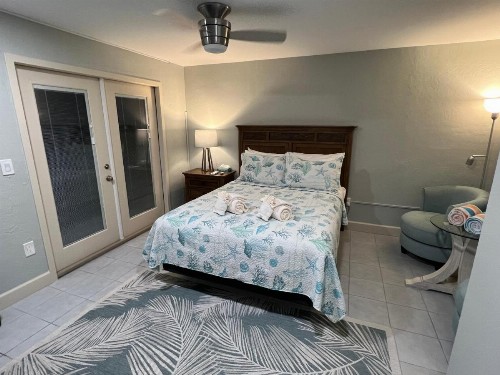 Tarpon Tale Inn - image 10