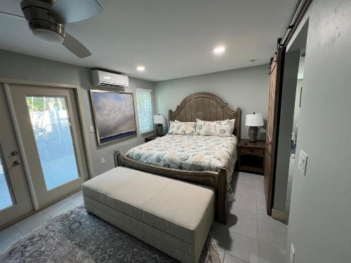 Tarpon Tale Inn - image 14