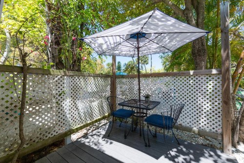 Tarpon Tale Inn - image 15