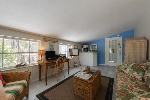 Tarpon Tale Inn - image 20