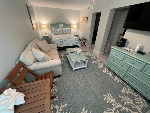 Tarpon Tale Inn - image 24