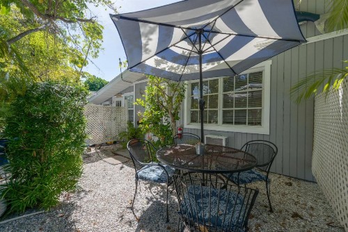Tarpon Tale Inn - image 30