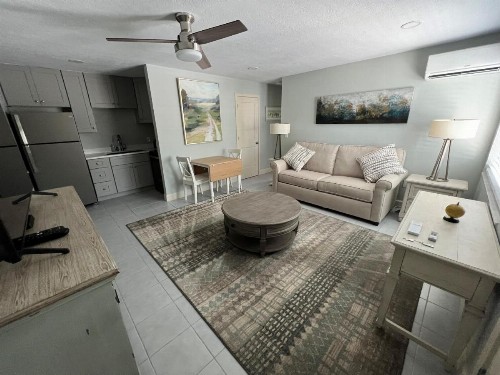 Tarpon Tale Inn - image 5