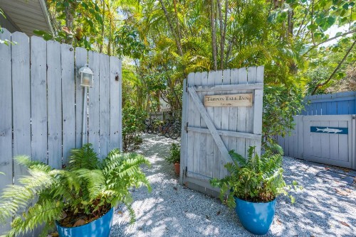 Tarpon Tale Inn - image 50