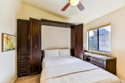 LAKE PALMS 7 - image 21