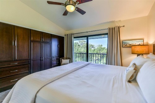 LAKE PALMS 7 - image 24