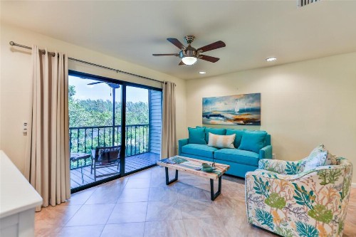 LAKE PALMS 7 - image 31