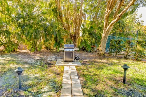 Janthina 2B - image 6