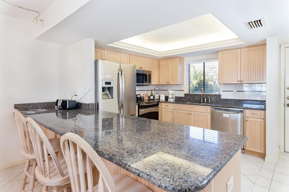 Tarpon Beach 202 - image 5