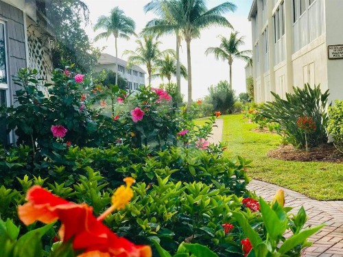 Sanibel Siesta On The Beach Unit 306 Condo - image 2