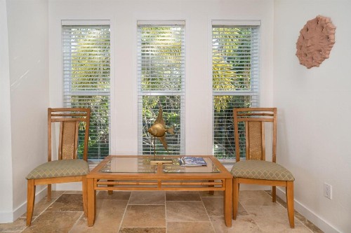Holly House - image 2