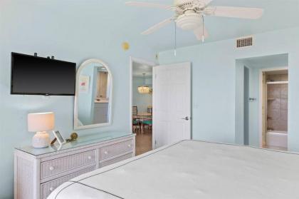 Gorgeous Oceanfront Residence in Exclusive Sanibel Surfside - image 11
