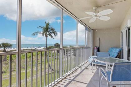 Gorgeous Oceanfront Residence in Exclusive Sanibel Surfside - image 4