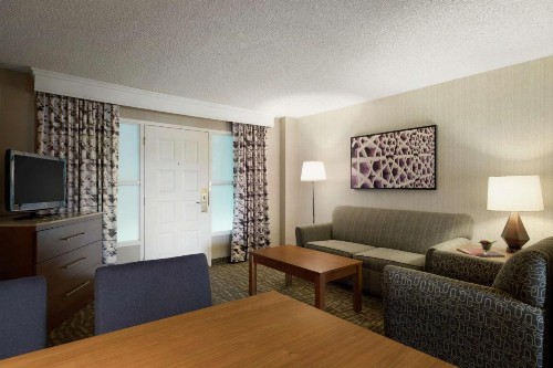 Embassy Suites by Hilton Santa Ana Orange County Airport - image 23