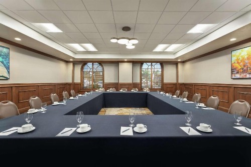 Embassy Suites by Hilton Santa Ana Orange County Airport - image 35