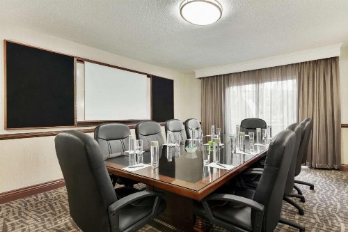 Embassy Suites by Hilton Santa Ana Orange County Airport - image 38