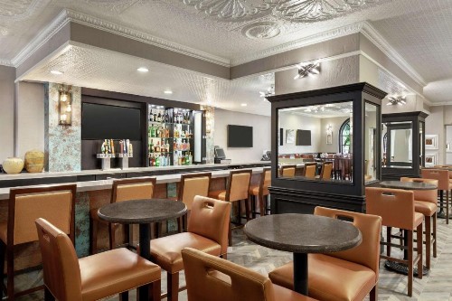 Embassy Suites by Hilton Santa Ana Orange County Airport - image 42
