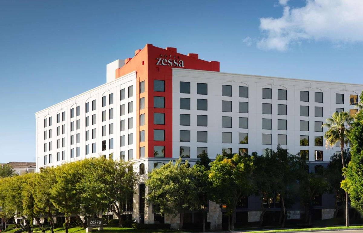 DoubleTree by Hilton Santa Ana - Orange County Airport - main image