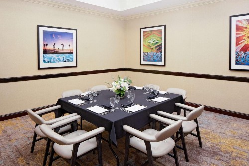 DoubleTree by Hilton Santa Ana - Orange County Airport - image 18
