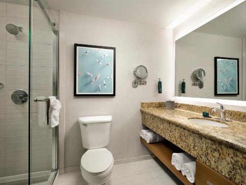 DoubleTree by Hilton Santa Ana - Orange County Airport - image 19