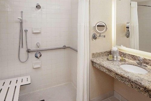 DoubleTree by Hilton Santa Ana - Orange County Airport - image 22