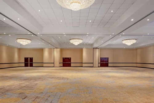DoubleTree by Hilton Santa Ana - Orange County Airport - image 38
