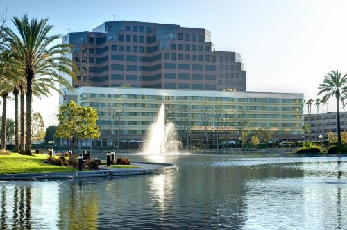 DoubleTree by Hilton Orange County Airport - image 2