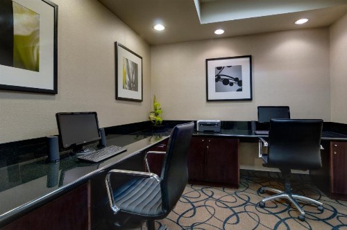 DoubleTree by Hilton Orange County Airport - image 24