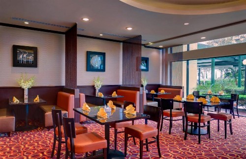 DoubleTree by Hilton Orange County Airport - image 33